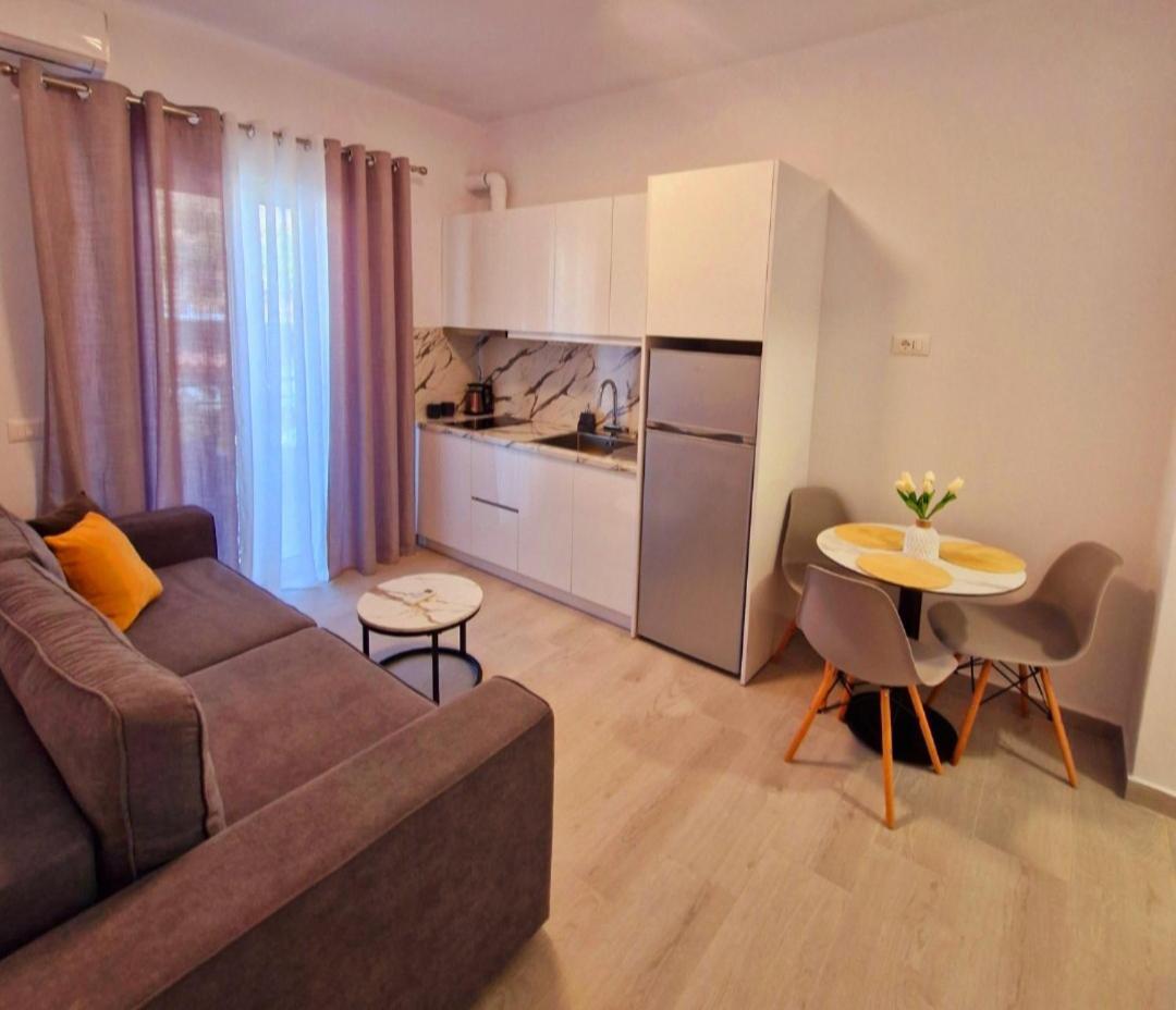 Apartament Virginia Saranda