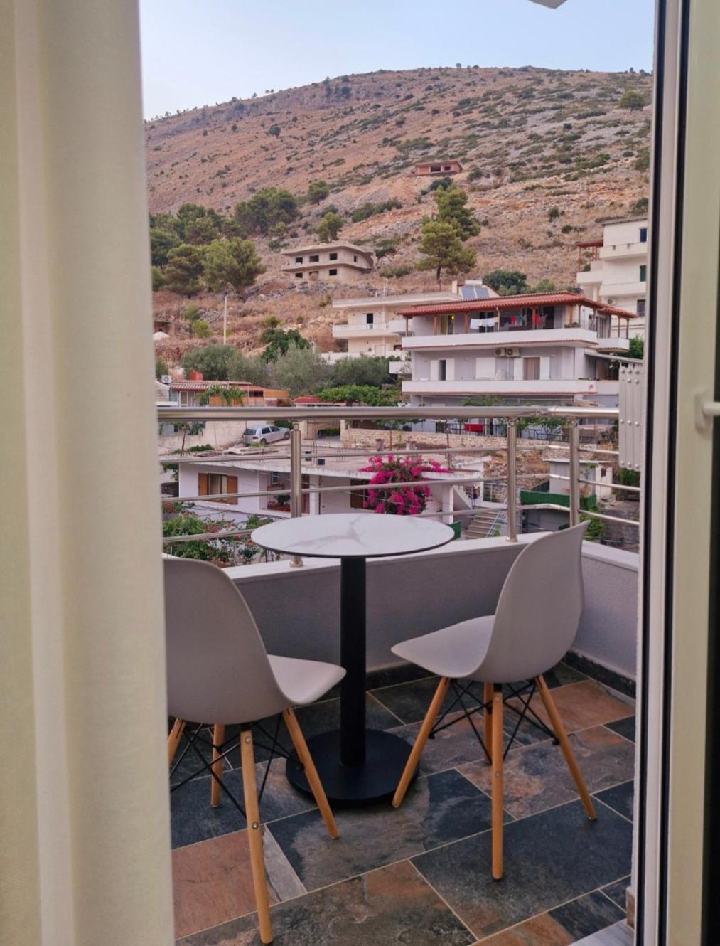 Virginia * Saranda
